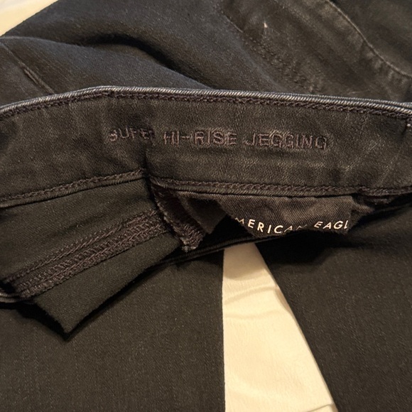 American Eagle super hi-rise jegging
“The dream Jean” - Picture 6 of 6